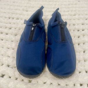 Mens Water Shoes Size 11